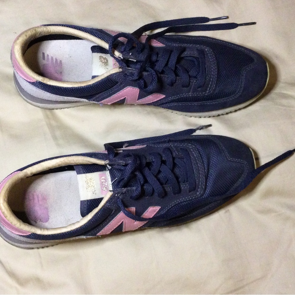 New Balance ladies sz 7.5 sneakers - Picture 3 of 10